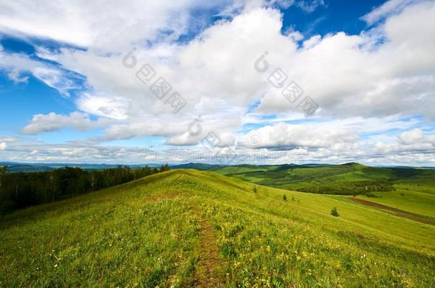 指已提到的人云景和夏小山