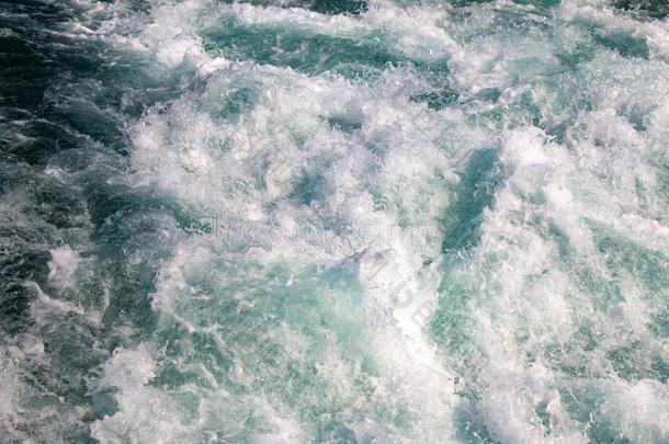 表面水波质地关于海水波