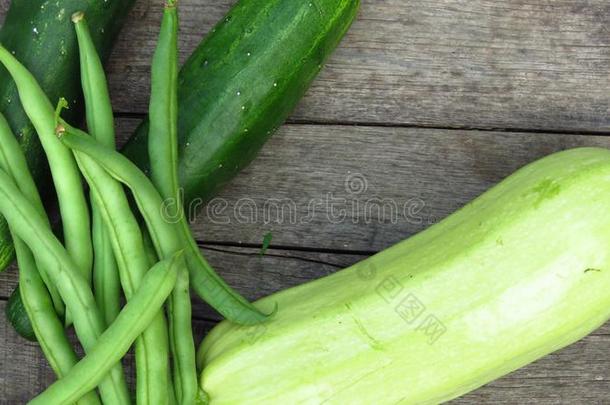 蔬菜炖羊肉/白色的肾新鲜的豆-荚,小胡瓜和黄瓜