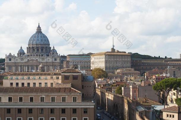 一看法关于指已提到的人梵蒂冈,秋采用罗马.老的城市.城市大街