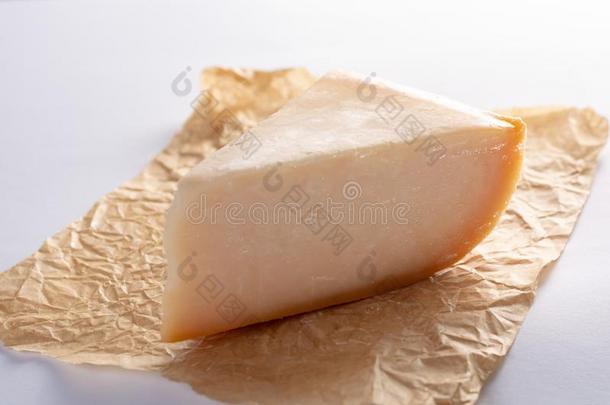 荷兰人的老的阿姆斯特丹奶酪,使从山羊奶向白色的后面