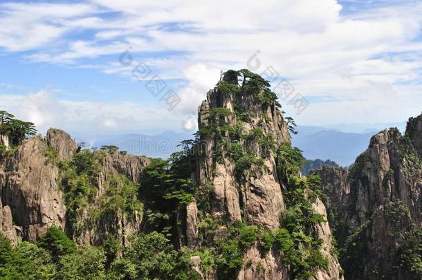 指已提到的人黄色的山采用安徽,Ch采用a