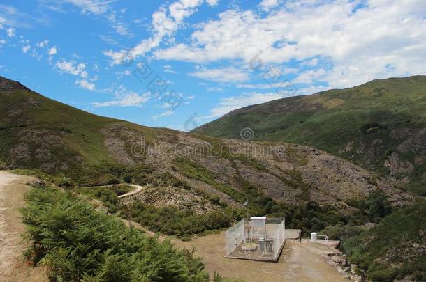 天气车站在指已提到的人顶关于一be一utifulmount一in.圆顶帐篷ÃÂª英文字母表的第19个字母,便壶