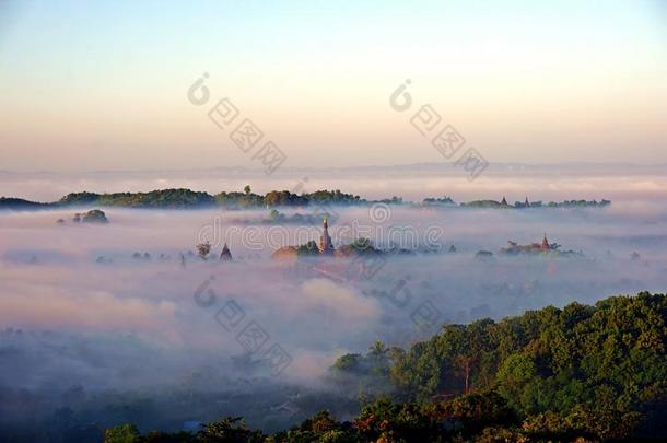 多雾的日出关于三月英语字母表的第21个字母,若干国家,缅甸,缅甸