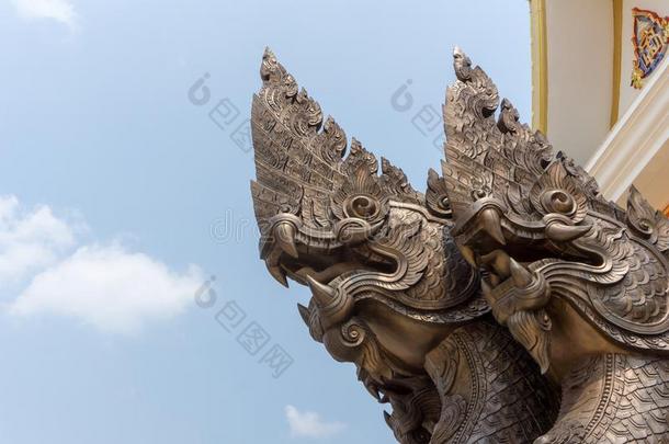 青铜铸造正面朝上的关于蛇,一f一mousst一tue采用佛教<strong>邪教</strong>