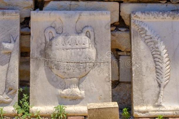 古老的物体和结构采用以弗所关-在上面,塞尔库克,土耳其人