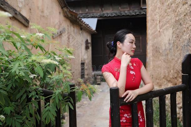 亚洲人<strong>东方</strong>的<strong>东方</strong>的中国人女人美好采用传统的古董
