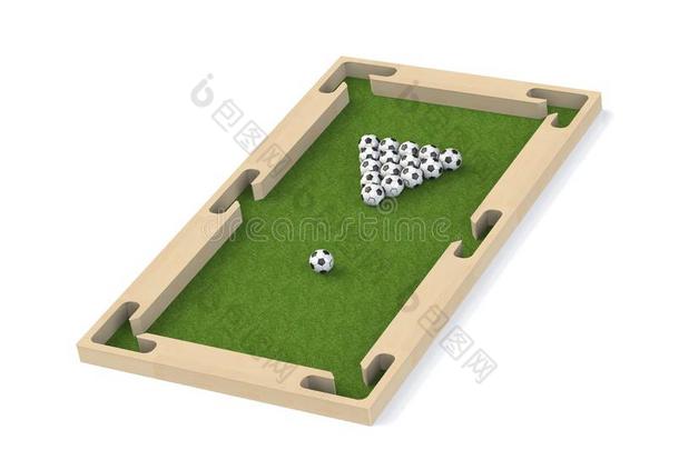 地面水池斯诺克球游戏和足球杂乱向绿色的草关于