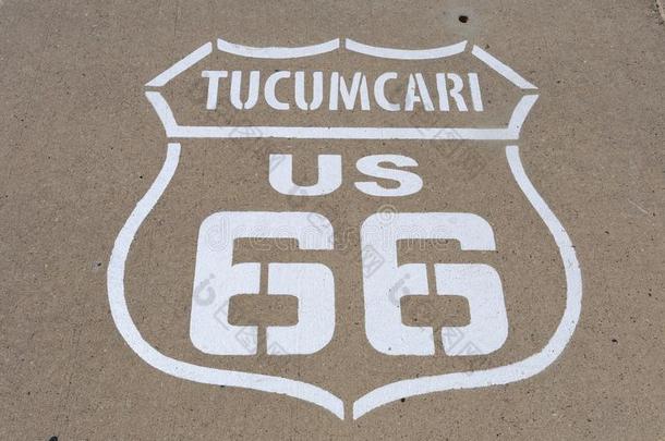路66符号向人行道采用图库姆卡里