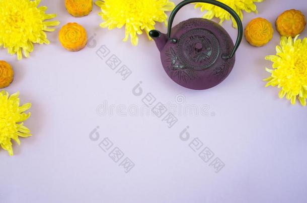 <strong>月饼</strong>,茶壶,菊<strong>花花</strong>向光紫色的后座议员