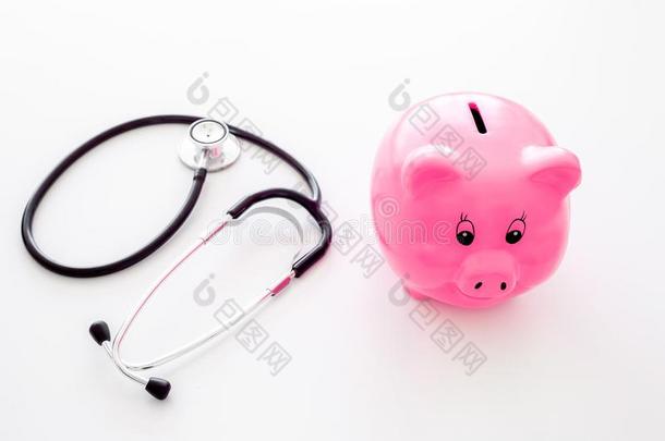 钱为治疗.医学的费用.钱box采用形状关于猪