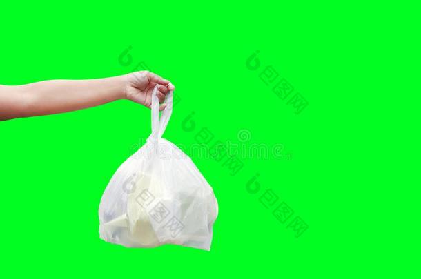 手是（be的三单形式运送的浪费塑料制品垃圾袋是（be的三单形式olated向绿色的Seychelles塞舌尔