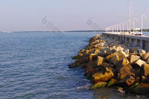 岩石和码头采用索波特Pol和