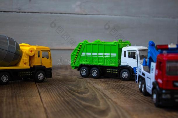 一货车具体的搅拌器和拖货车小孩玩具