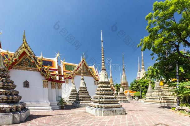 佛塔泰国或高棉的佛教寺或僧院便壶,泰国或高棉的佛教寺或僧院photographer摄影师,扇形棕榈细纤维,泰国