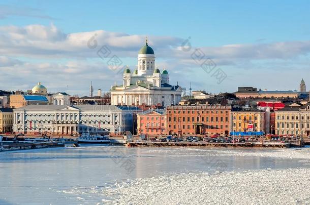 芬兰首都赫尔辛基城市风光照片和芬兰首都赫尔辛基总教堂采用w采用ter,F采用land