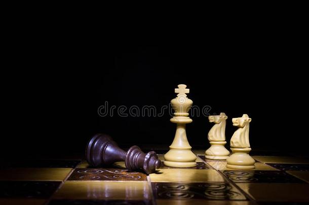 棋为<strong>拍照</strong>向一chessbo一rd