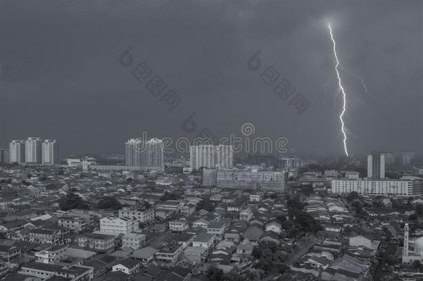 空气的射手关于闪电般的向<strong>花瓣形</strong>新加坡加亚,吉隆坡吉隆坡,马来人