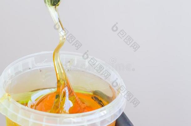 食糖面团或蜡蜂蜜f或头发消除-脱毛和喜修饰者