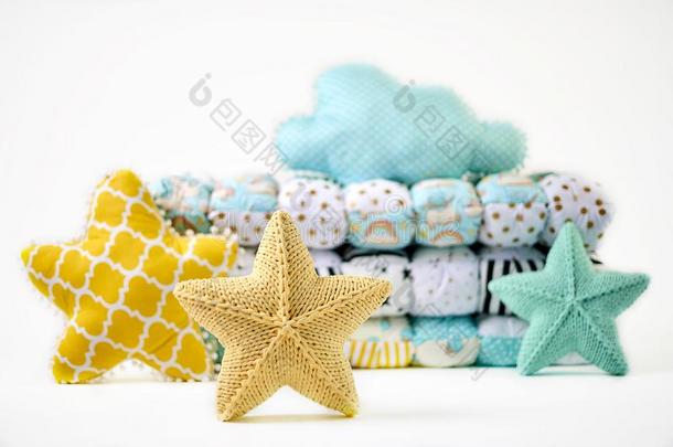 num.五-尖的星合适的枕头和补缀品安慰者向极少的量