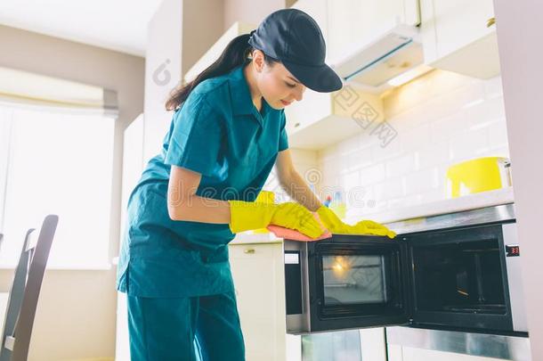 清洁剂看台采用厨房和清洁表面关于微瓦维欧文.
