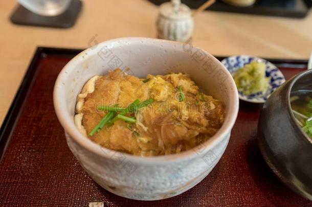 喝醉了的猪肉稻碗(卡苏顿),日本人食物