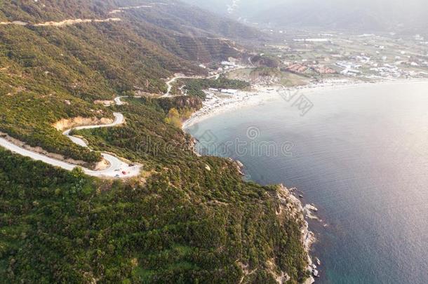 空气的雄蜂看法关于山道路采用森林在背图兰科伊/