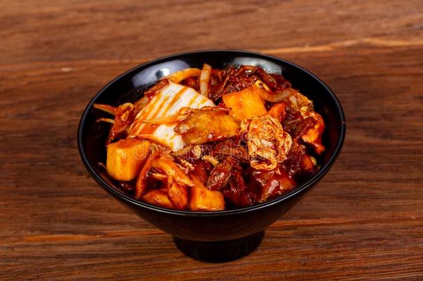 朝鲜泡菜和牛肉