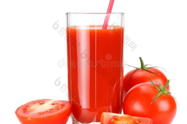 番茄<strong>果汁</strong>隔离的向白色的背景.<strong>果汁</strong>采用玻璃