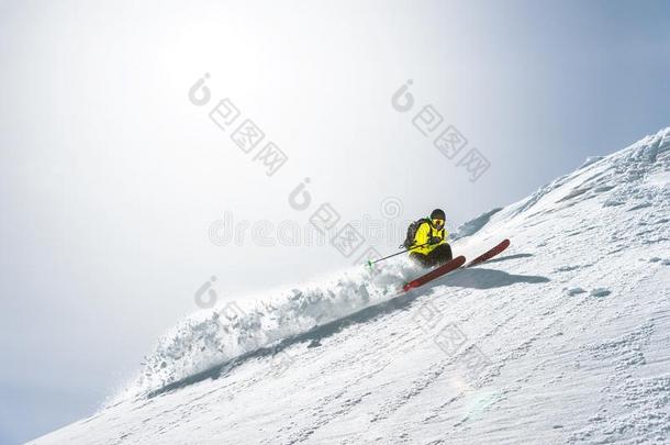 指已提到的人总计的长度关于滑雪向新鲜的雪粉.Pr关于essi向alSlovakia斯洛伐克