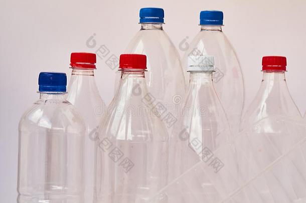 空的塑料制品喝饮料瓶子准备好的为再循环.环境a
