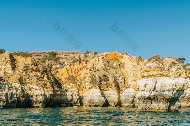 岩石,悬崖和洋<strong>风</strong>景在拉各斯湾海岸采用阿尔加维征服)