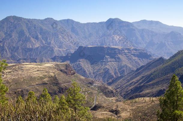 奶奶人名,喷火山口demand需要特赫达