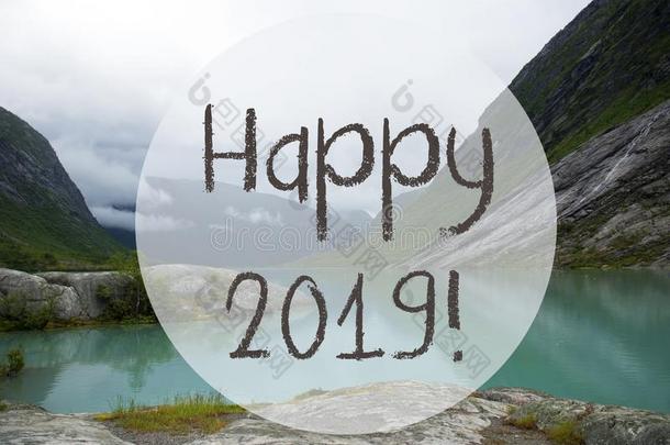 湖和山,挪威,英语文本幸福的2019