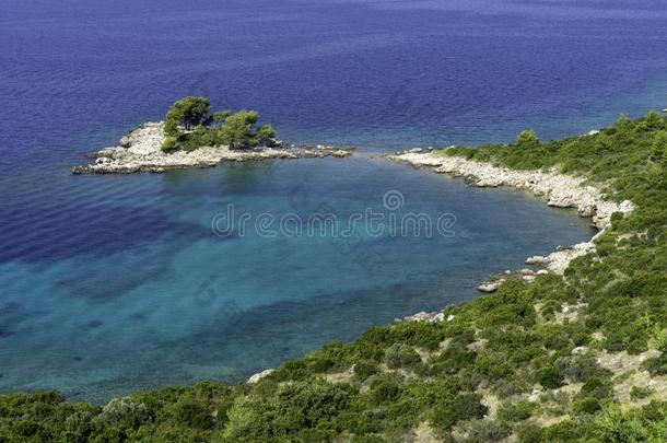 空气的美丽的风景和海采用克罗地亚