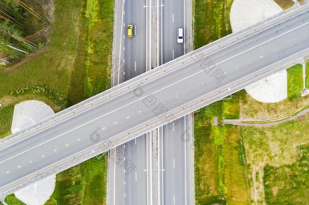 空气的看法关于公路采用城市.cablerelaystations电缆继电器站cross采用g采用terchange奥帕