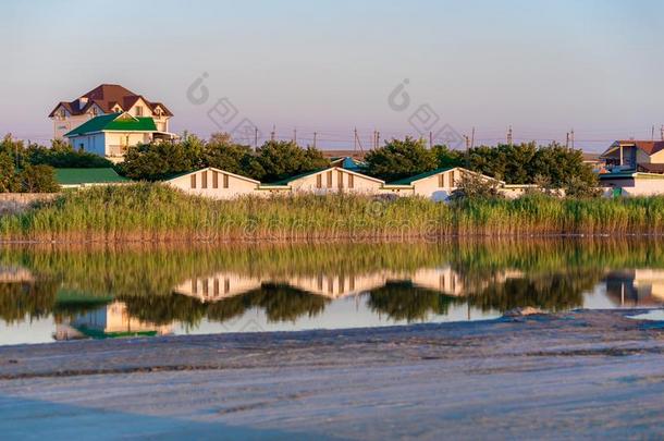 河<strong>城镇</strong>住宅反映采用水风景.看法河<strong>城镇</strong>