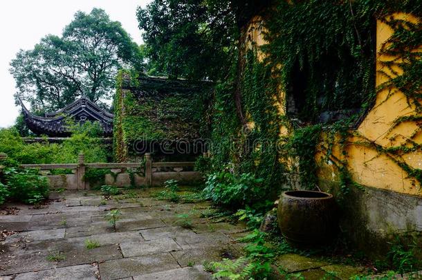 无锡惠山。古代的城镇风景