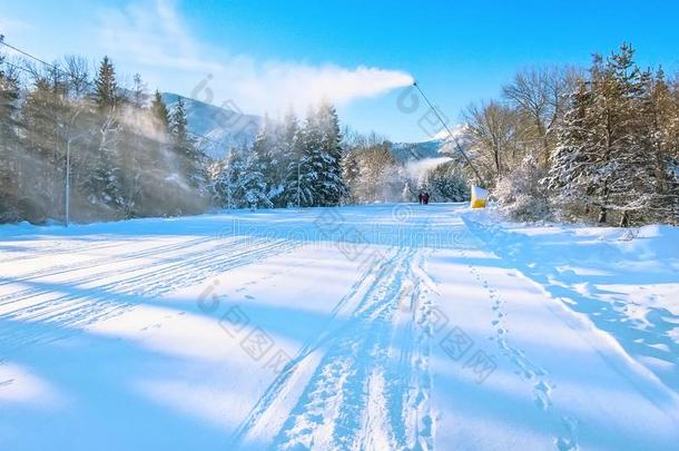 班斯科滑雪斜坡和雪山峰,保加利亚