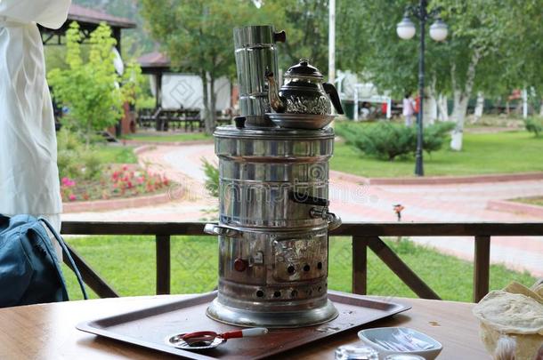 俄国的一种茶壶.茶水大茶壶.传统的土耳其的俄国的一种茶壶茶水.