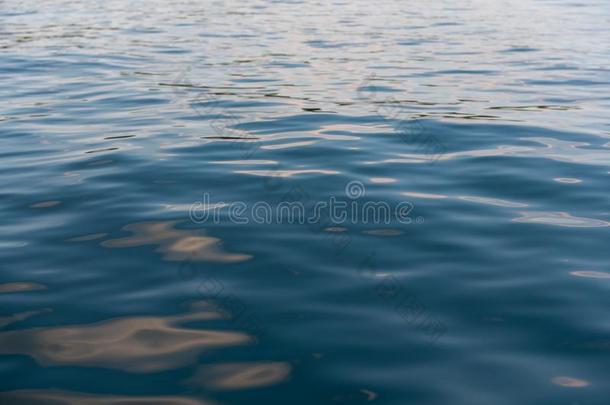 蓝色海水背景,壁纸