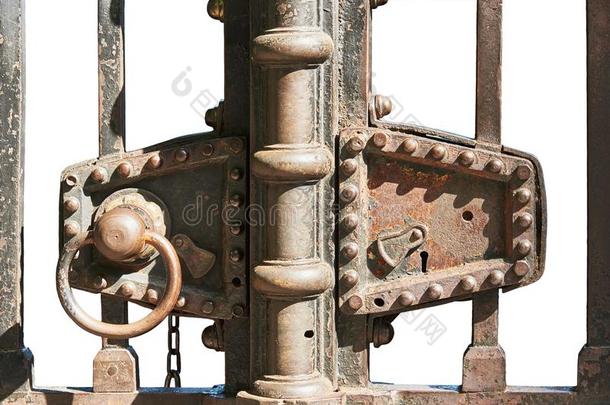 碎片关于老的,铁锈-大量的金属门和一锁