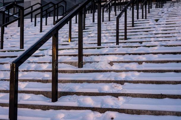 级别采用指已提到的人雪和rail采用g