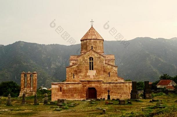 奥德<strong>尊</strong>修道院教堂采用亚美尼亚