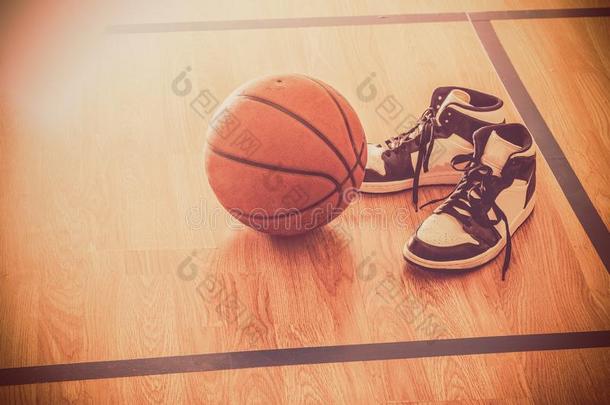 篮球和篮<strong>球鞋</strong>子