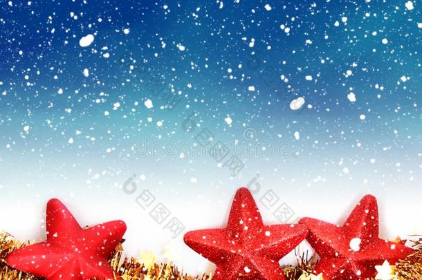 圣诞节星装饰和下雪