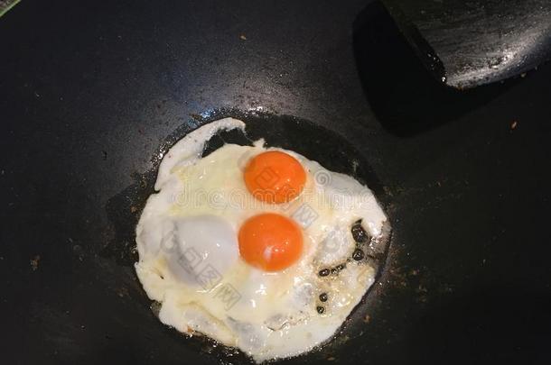 卵采用鱼苗平底锅,每鸡蛋和双的<strong>蛋黄</strong>,双的鸡蛋<strong>蛋黄</strong>France法国