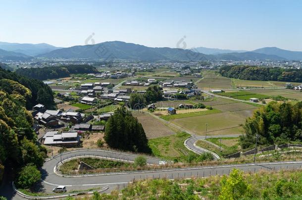 Toyohashi平原在近处指已提到的人新西罗城市