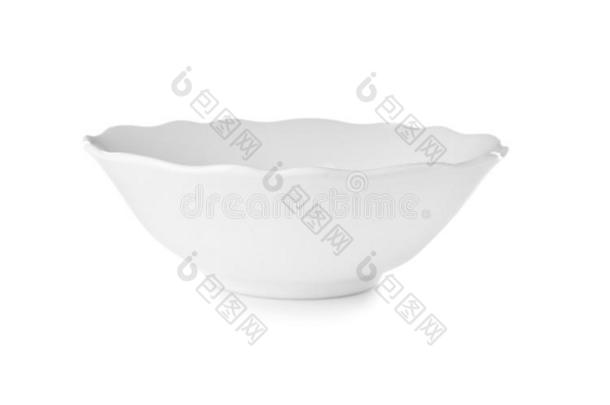 陶器的碗和空间为文本向白色的背景