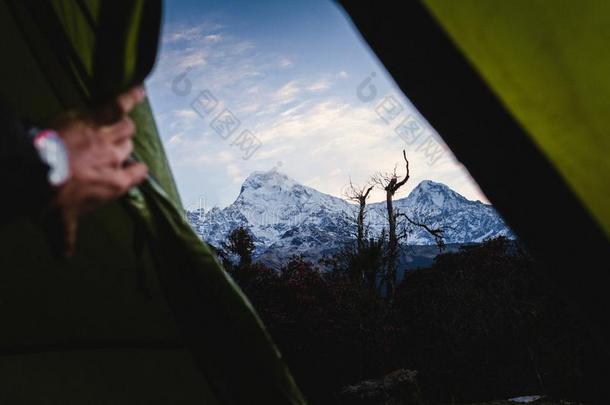 一帐篷看法关于<strong>山道</strong>拉吉利峰采用指已提到的人喜马拉雅山脉